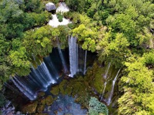 Doğa harikası tabiat anıtı şelaleyi, en çok Ruslar ziyaret ediyor