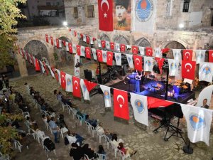 Mut’taki tarihi Taşhan’da klasik müzik konseri