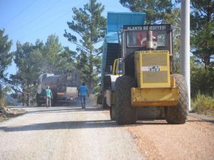 Alanya Koşdavut yoluna asfalt çalışması