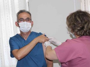 Denizli, TURKOVAC aşısı Faz-3 çalışmaları için 41 merkezden birisi oldu