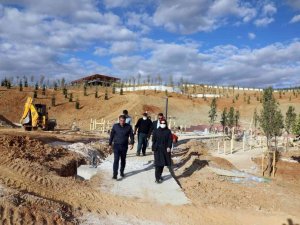 Akyurt Millet Bahçesi’nde ağaçlar dikiliyor