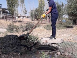 DİSKİ, Sarıca Mahallesi’nde tıkanan kanalizasyon sistemini yeniden açtı