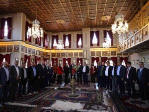 Başkan Çerçi muhtarları Yunus Emre Kültür Parkı’nda ağırladı