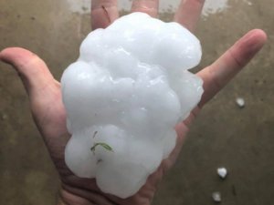 Avustralya’yı dolu fırtınası vurdu