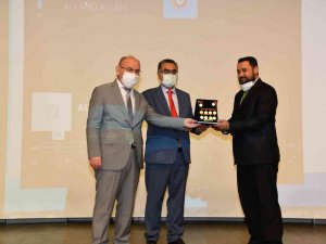 Manisa’da ‘Peygamberimiz ve vefa’ konulu konferans