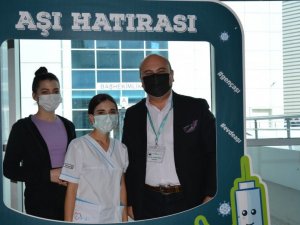 Gençlerden önce aşı, sonra ’aşı hatırası’