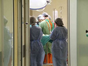 Beyin ölümü gerçekleşen kadının organları 3 kişiye umut oldu