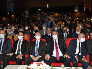 Kılıçdaroğlu Kars’ta STK’lara seslendi: "Kars’ta milletvekilimiz yok. Bunun kabahati Karslılarda değil. CHP’nin Genel Başkanı olarak söylüyorum kabahati bizde"