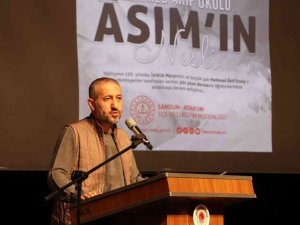 Prof. Dr. Çıkla, Akif’i anlattı