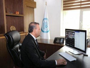 “Tarihten Bugüne Kapılar Açan Şehir: Ahlat” Uluslararası Sempozyumu gerçekleştirildi