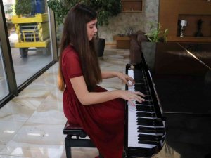 13 yaşındaki İlyun, ÇDSO ile Mozart’ın 13. senfonisini çalacak