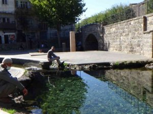 Havanın soğumasıyla Anzele suyunda çocukların yerini balıklar aldı