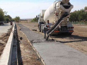 Kanal boyu 2. Etap park çalışmaları hızla devam ediyor