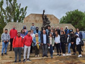 Köşk’e gelen üniversite öğrencileri, Karatepe Şehitleri hakkında bilgilendirildi