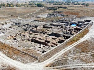 Günlüklerdeki sırlar aydınlanmayı bekliyor