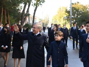 Özbekistan, cumhurbaşkanlığı seçimi için sandık başında