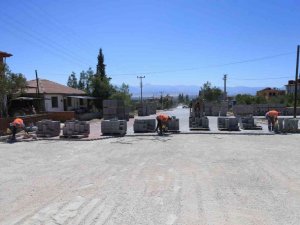 Pamukkale’de parke çalışmaları devam ediyor