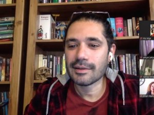 Yücel “Edebiyatta ve Sinemada Hikayecinin Yol Haritası”nı anlattı