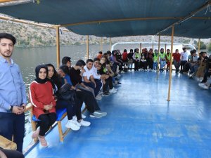 Şanlıurfalı gençler Halfeti’yi gezdi