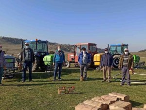 Kütahya’daki meralarda gübreleme çalışması