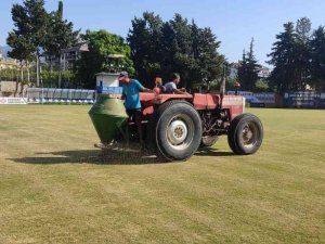 Alanya’da çim sahalara kışlık bakım