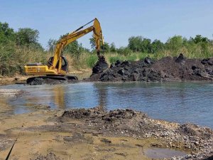 Büyükşehir’den Köyceğiz’de 232 bin metre kanal temizliği