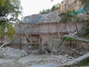 Kale kapısı yeniden hayat buluyor