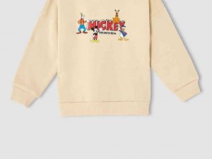 Çocuklar için kışlık ürünler raflarda