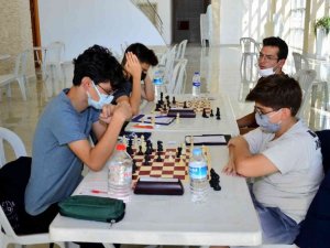 Manavgat’ta 29 Ekim Satranç Turnuvası düzenlendi