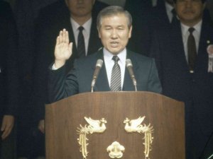 Eski Güney Kore Devlet Başkanı Roh hayatını kaybetti