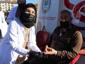 Öğrenciler şeker ölçtü, tecrübe kazanıp bilgi paylaştı