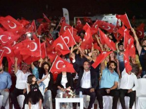 Toroslar Belediyesinden Cumhuriyet Bayramında Buray konseri