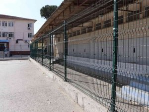 Nazilli Belediyesi’nin okullara desteği sürüyor