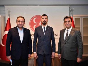 Dündar’dan MHP Osmangazi teşkilatına ziyaret