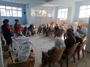 Kadınlara meme kanseri eğitimi