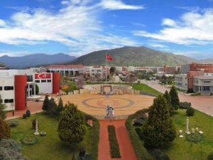 ADÜ tüm yerleşkelerinde öğrencilerine ücretsiz internet hizmeti sağlıyor