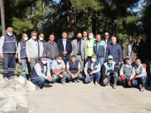 Manisa Büyükşehir Belediyesinden parklara estetik dokunuş