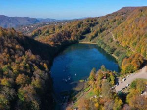 Ulugöl yelken ve kanolarla renklendi