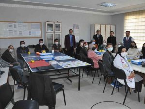 Öğretmenlere “Oyun Temelli Blok Kodlama” kursu