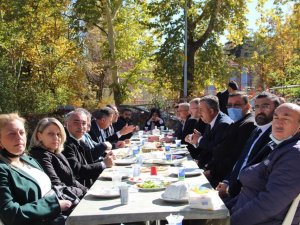 Sağlık çalışanları geleneksel gözleme gününde bir araya geldi