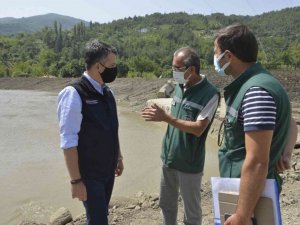 Sel sonrası Ezine Çayı’nda köprü inşaatı başladı