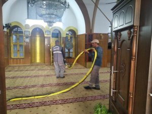Kilis’te ibadethaneler temizleniyor