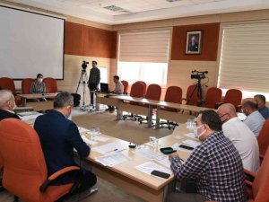 Tarsus Belediyesi, taşınmazların kira ihalesini canlı yayınla yaptı