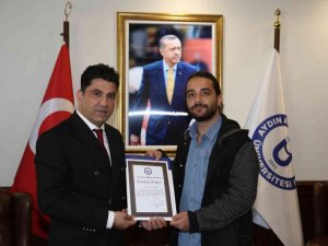 ADÜ Rektörü ‘Latmos’tan Bafa’ya İnerken Düşledim Seni!’ Sergi Ekibini Tebrik Etti