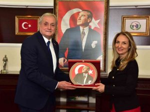 CHP Kadın Kolları Genel Başkanı Nazlıaka’dan Bozüyük Belediyesine ziyaret