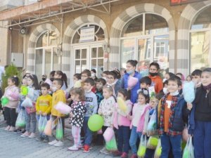 Sokak hayvanları için bir araya geldiler