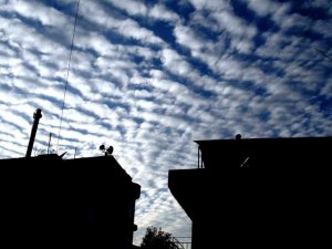 Sarıgöl’de bulutların görsel şöleni mest etti