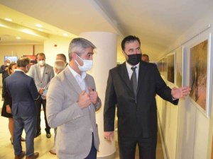 "Yüreğim Yangın Yeri” isimli sergi sanatseverlerin beğenisine sunuldu