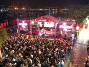 Bodrum’da Cumhuriyet coşkusu Moğollar ile başladı