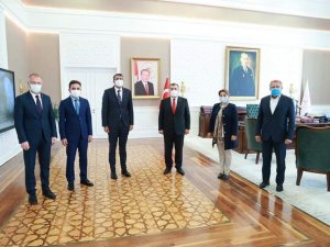 Kütahya’ya 15 uzman doktor ve 3 doktor kadrosu tahsis edildi